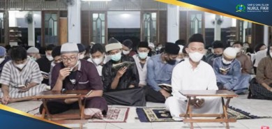 Dua Santri SMA Islam NFBS Serang Khatam Hafalan Al-Qur’an 30 Juz