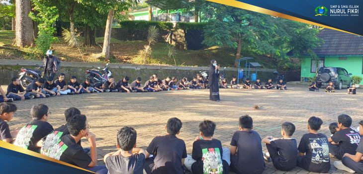 Serunya Outdoor Training Santri Kelas 7 SMP Islam NFBS Serang